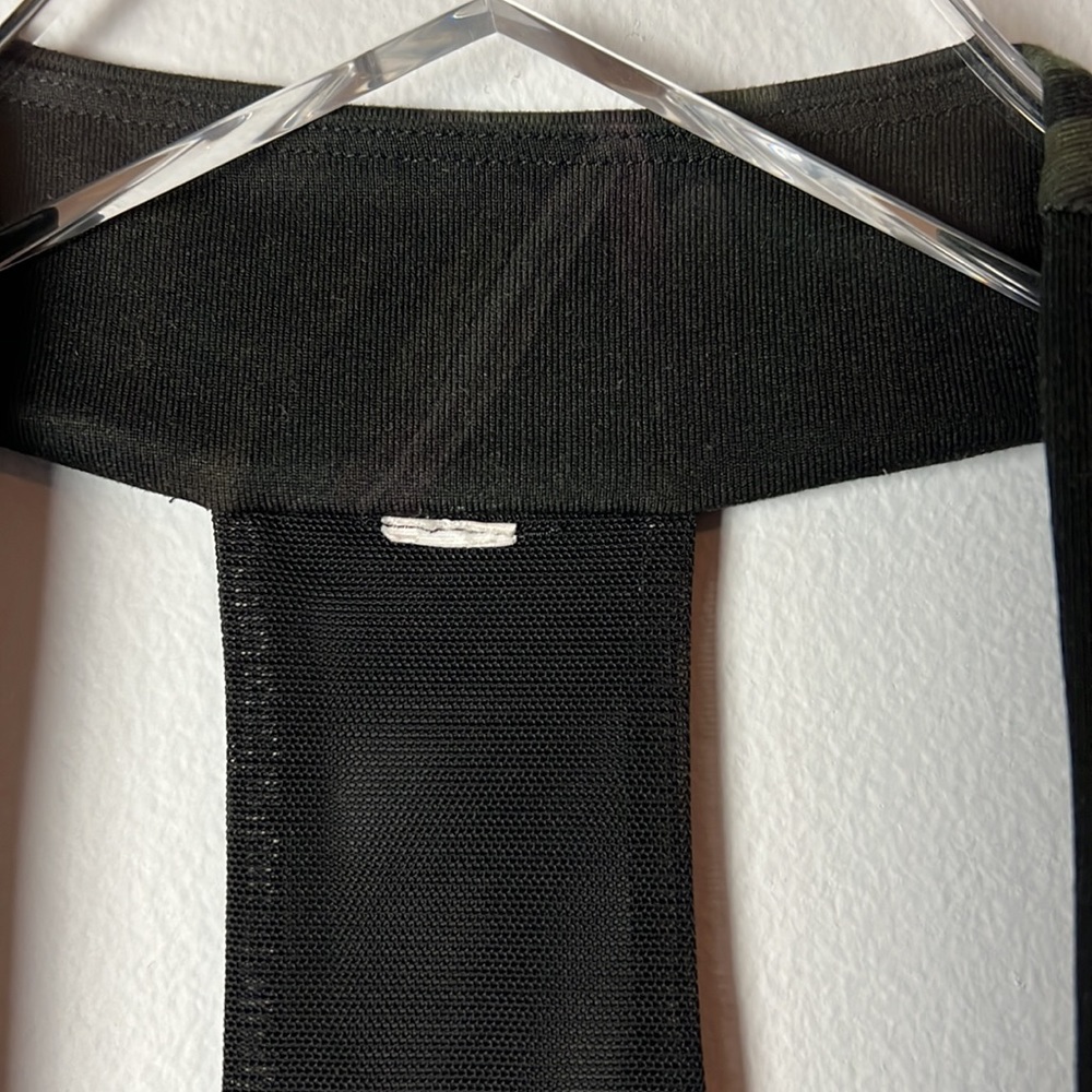 LULULEMON Scoop Neck Tank 8? Racerback - Picture 4 of 7